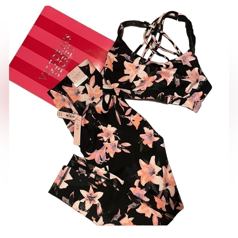 NWT Victoria’s Secret Active workout set BLACK AND PINK size small - Picture 2 of 12